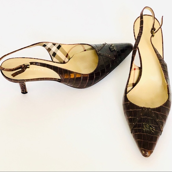 Burberry Shoes - Burberry Brown Crock Pumps Shoe 38/8